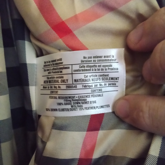 BURBERRY Light Winter Puffer Coat, Diamond Quilt Design, Purple - Picture 5 of 8